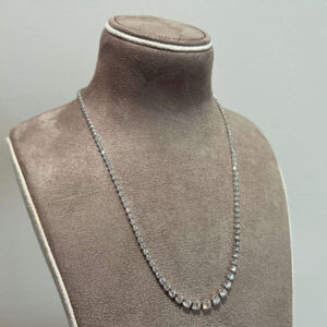 Collier 18K med diamanter