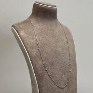 Collier 18k med diamanter